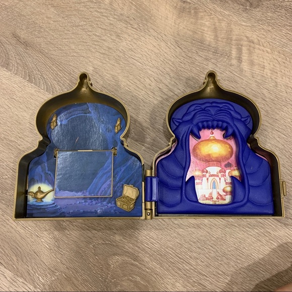 Vintage Disney 1992 - Aladdin, Jasmine and Jafar Palace Playset EUC - Picture 8 of 14